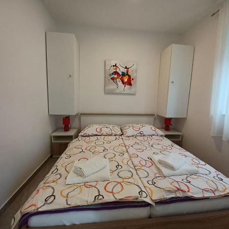 Apartments Leon 1 Novigrad Istria Eksteriør billede