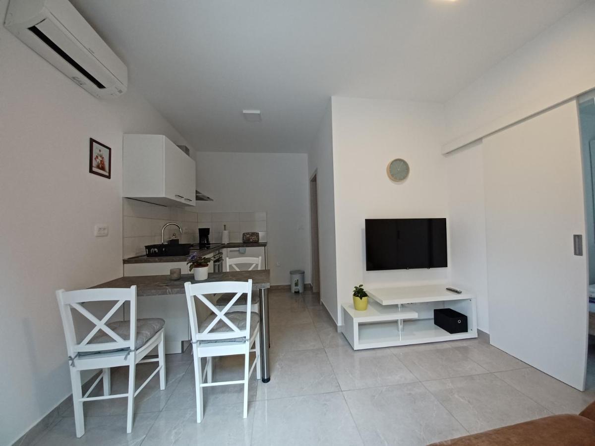 Apartments Leon 1 Novigrad Istria Eksteriør billede