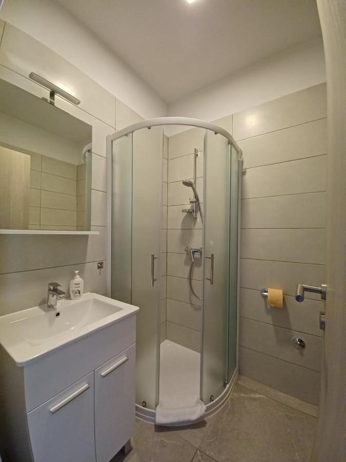 Apartments Leon 1 Novigrad Istria Eksteriør billede